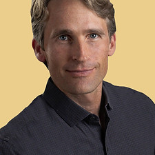 Onno_headshot_edited.jpg