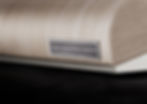 Détail signature Chaise Longue Chauffante Cleopatra Basico – artisanat et exclusivité