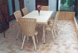 table_et_chaises_Aurélien_métézeau_villaines-les-rochers_37190_vannerie_osier_.JPG