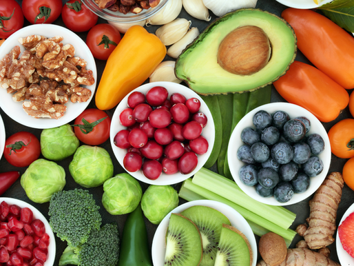 Alimentação equilibrada: como escolher melhor sem cortar tudo