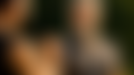 pai e filho apertando as mãos