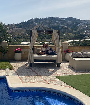 couple enjoy nerja - working with dj leo
