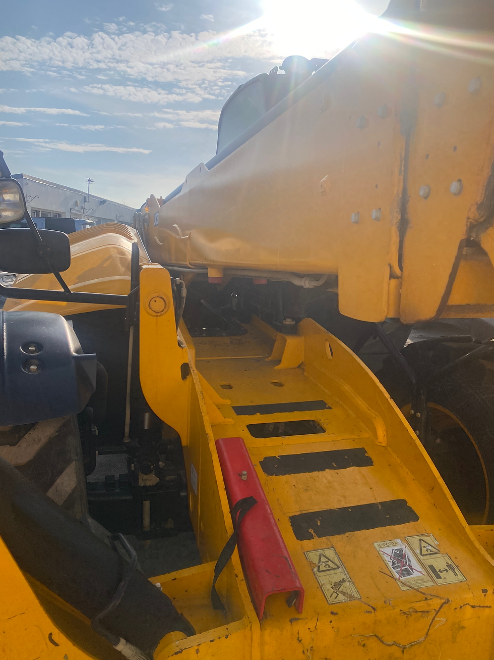 Thumbnail: 2019 JCB 540-140 telehandler 
