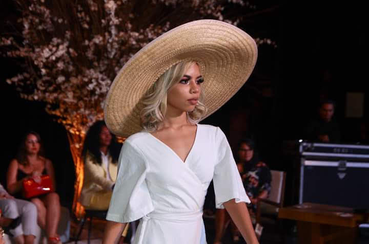 vestido envelope branco