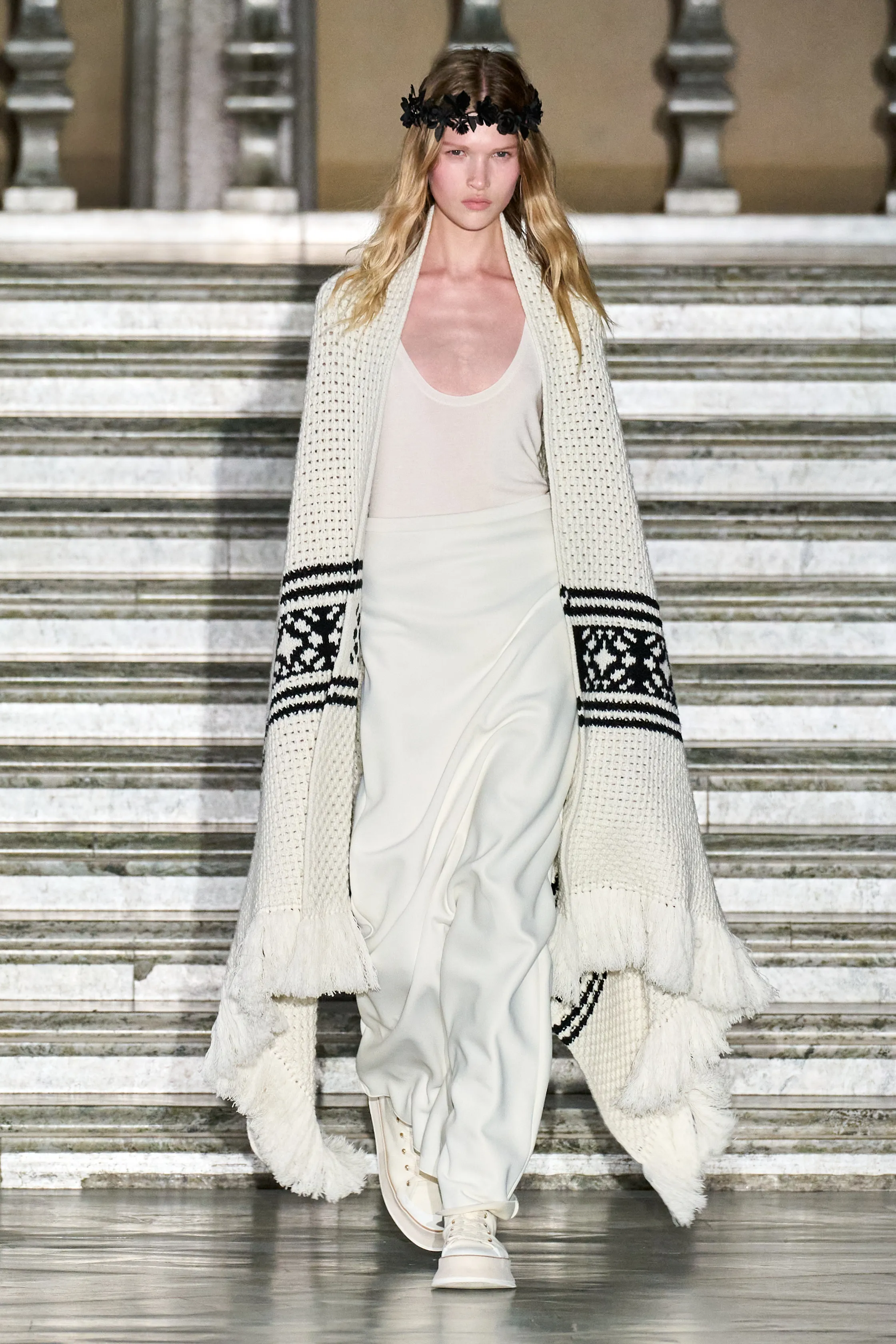 Max Mara Resort 24