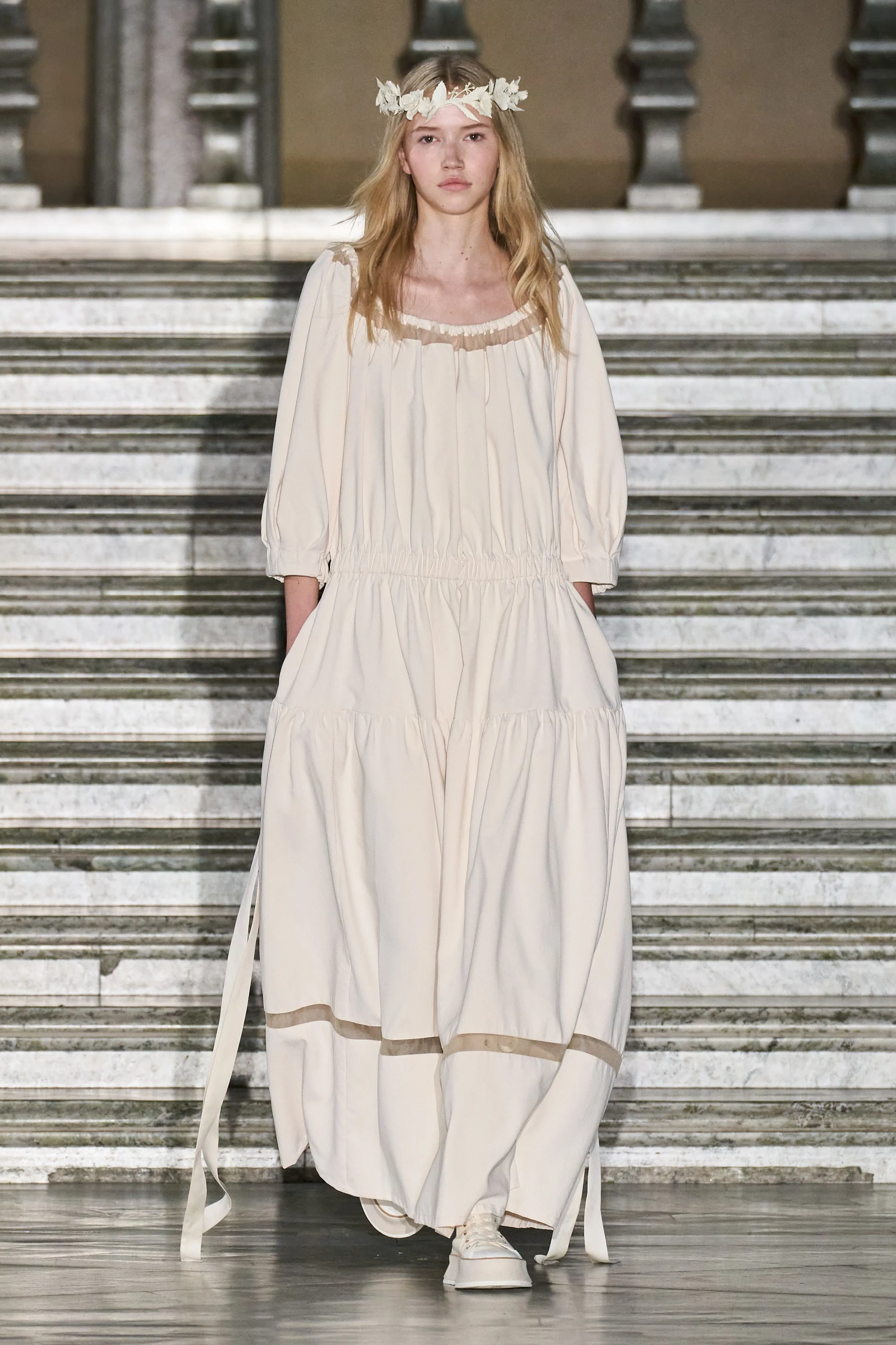 Max Mara Resort 24