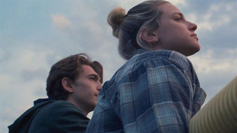 Uma exceção entre os clichês adolescentes