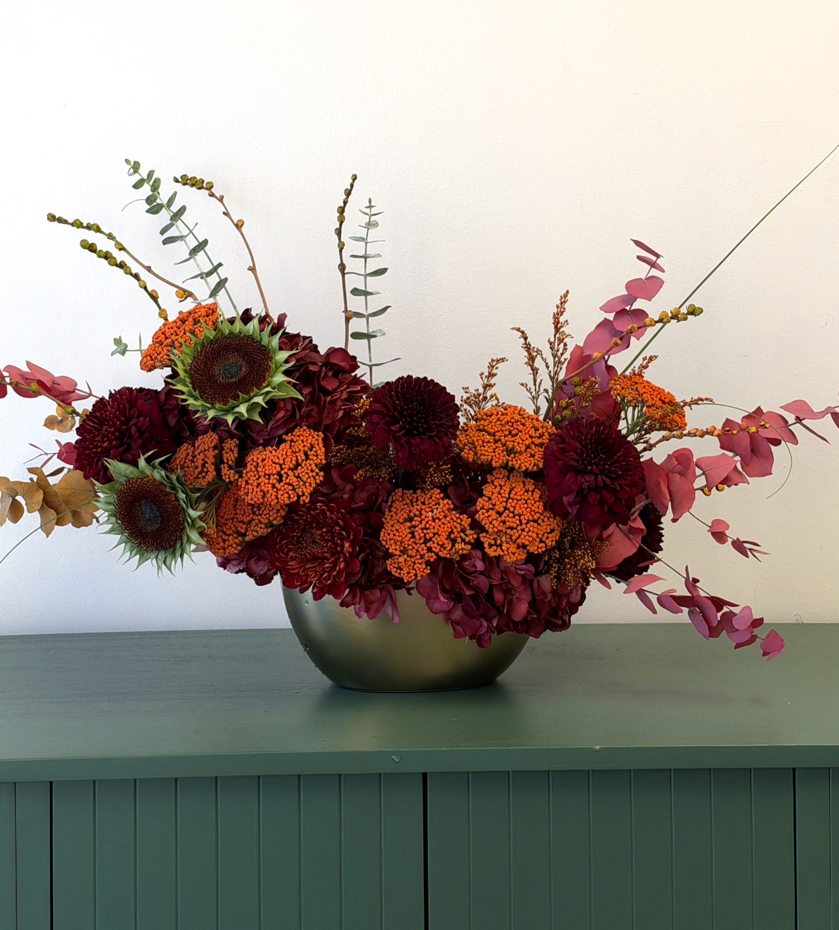 Golden Gatherings centerpieces