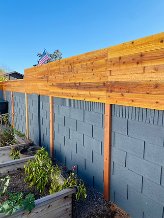Cap&Trim Gate - T&G Redwood.HEIC