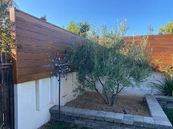 Custom Vertical Gate and Fence - Modern_edited_edited.png