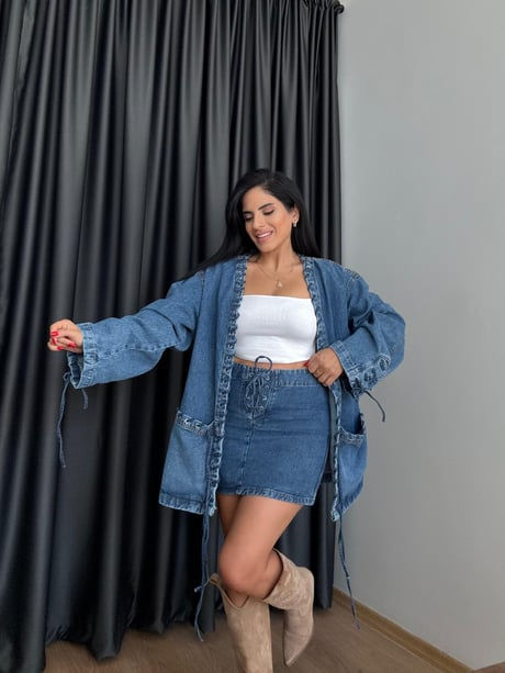 Kuşgözü Detaylı Jean Takım Model Üstünde Görünümü
