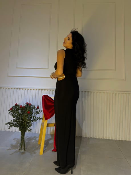 Pencere Taş Detay Elbise Model Yandan Görünümü