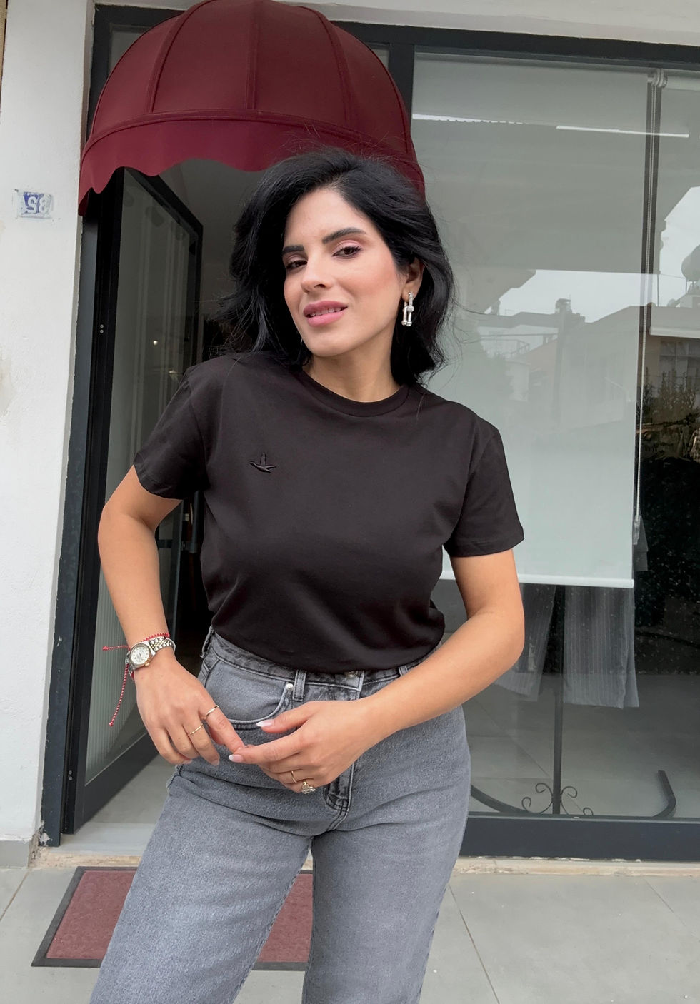 BM Minimal Logo Basic Model Üzerinde Görünüşü