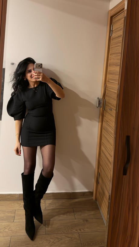 Balon Kol Mini ZR Elbise Model Üstünde Görünümü