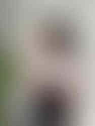 Kol VOLANLI Crop Top Beyaz Model Üzerinde Görünümü