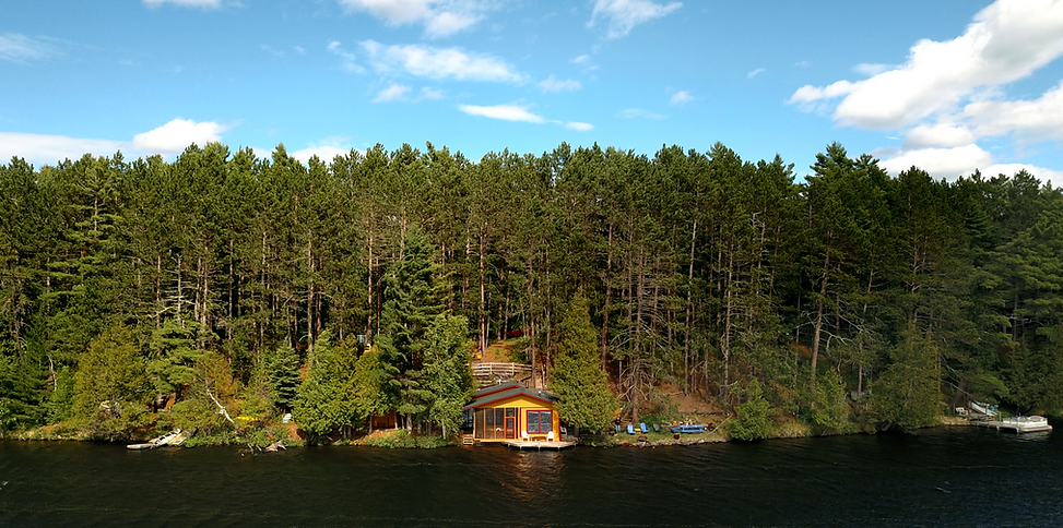 lakeshore vacation rental cabin in Northern Minnesota