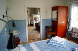 22 Hotelroom big building