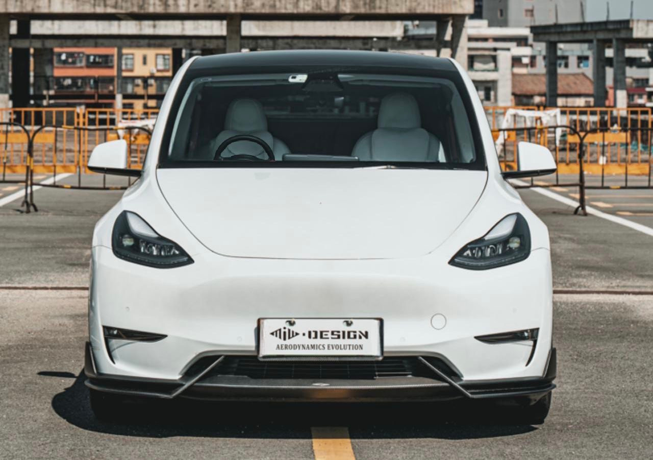 Tesla Model Y Dry Carbon Fiber Anterior Lip