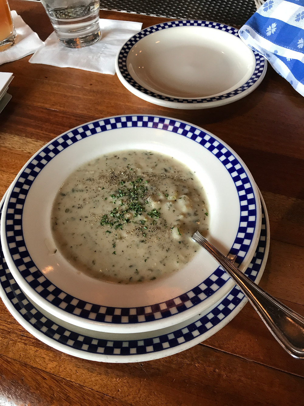 Duke's Chowder House Review by Average Joe Reviews