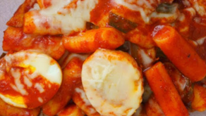 Tteokbokki Korean Street Food - Spicy Rice Cakes 떡볶이