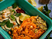 Parmentier de poisson aux patates douces, lait de coco, gingembre, cacahuètes et coriandre