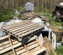 Before picture of a residential junk removal - Hannibal, MO