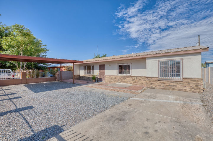 PhotoSnap Media - Albuquerque Real Estate Photographer - exterior photos