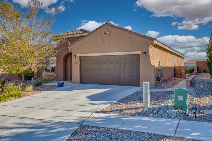 PhotoSnap Media - Albuquerque Real Estate Photographer - exterior photos