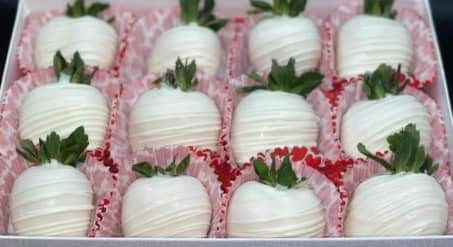 Thumbnail: Chocolate Dipped Strawberries