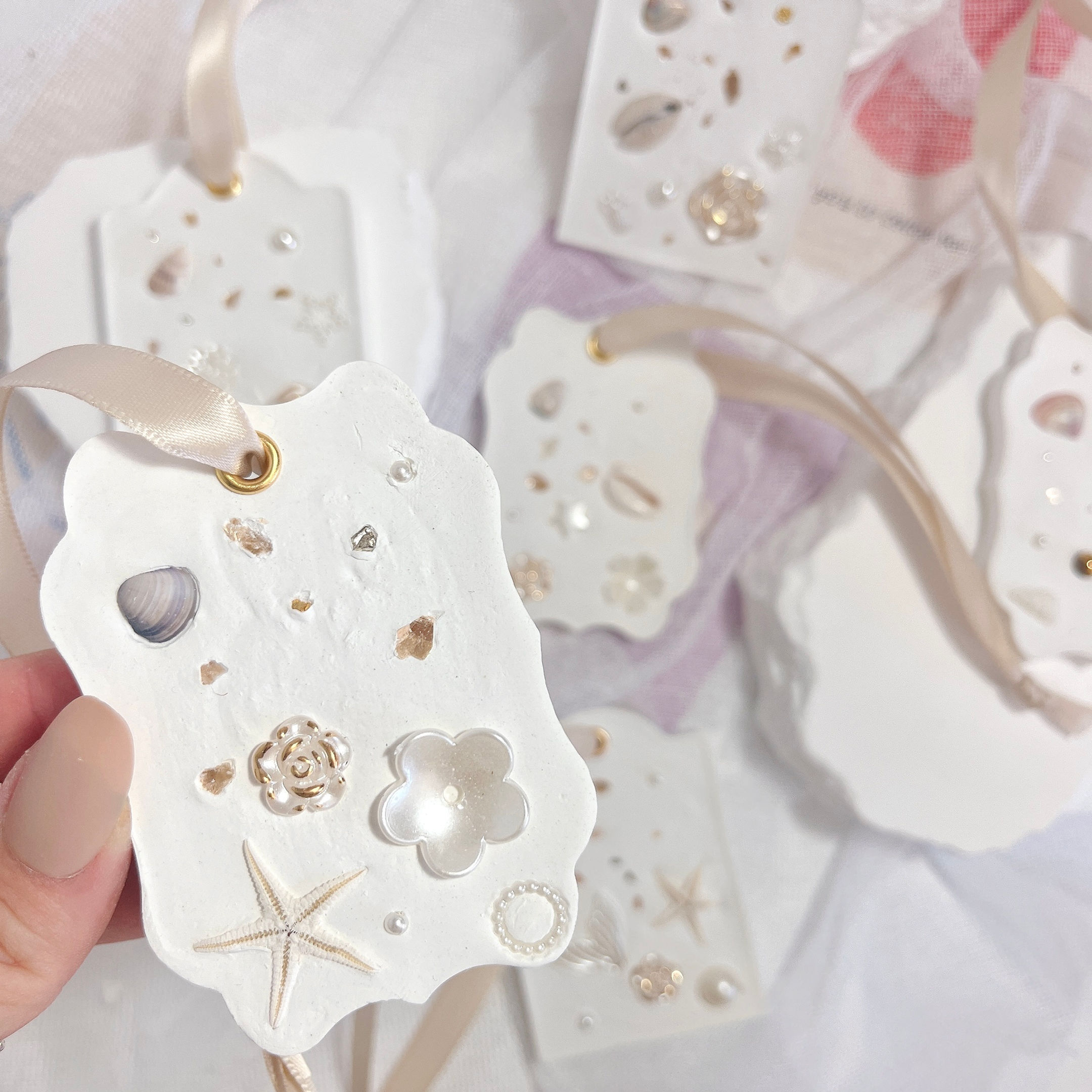 Hanging Plaster Diffuser - Shell