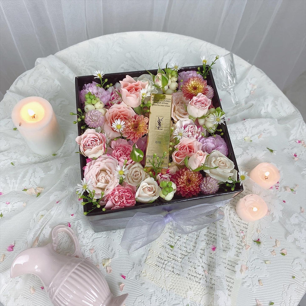 Thumbnail: Small Gift Wrapping - Fresh Flowers