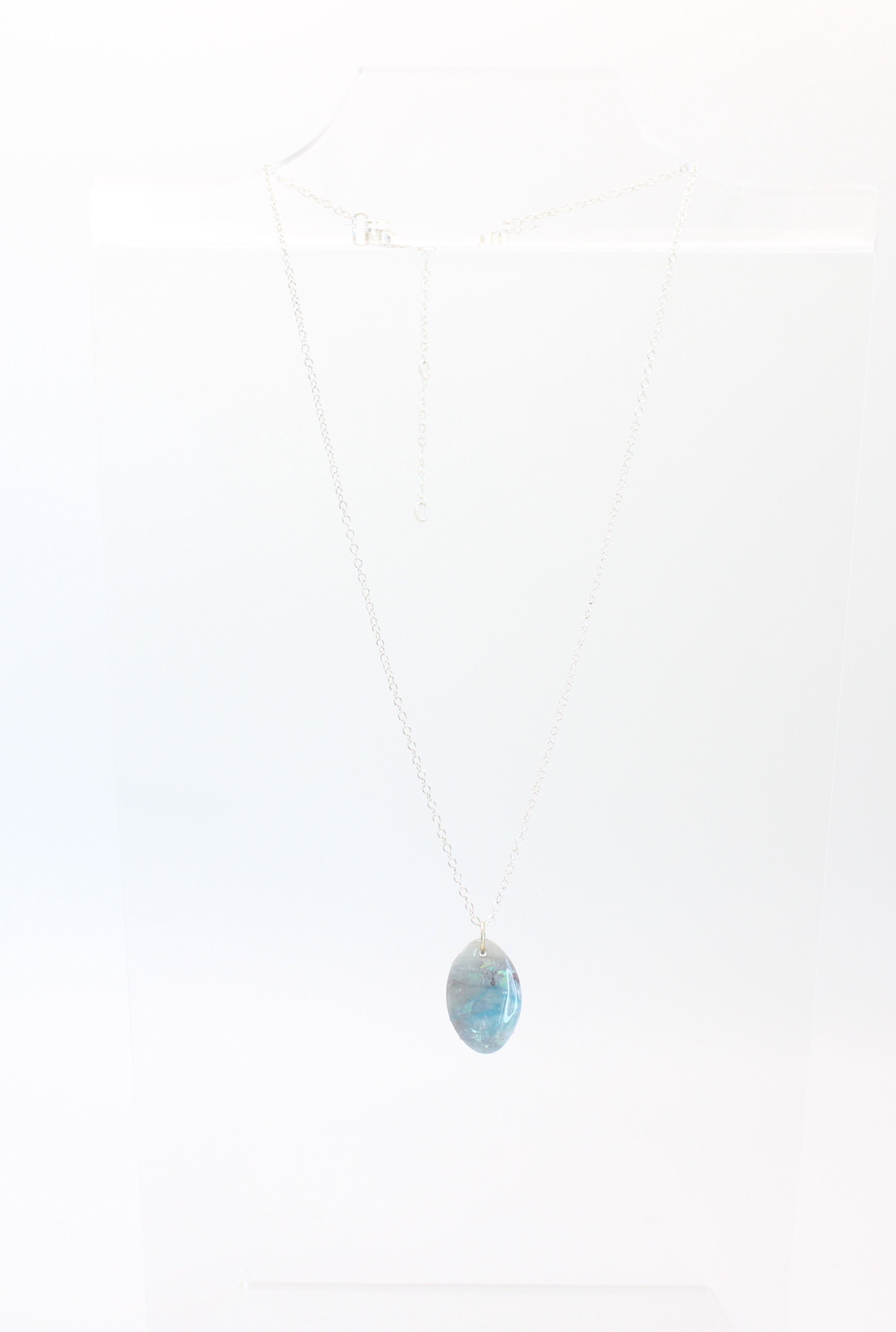 BLUE + FROST | Oval Necklace