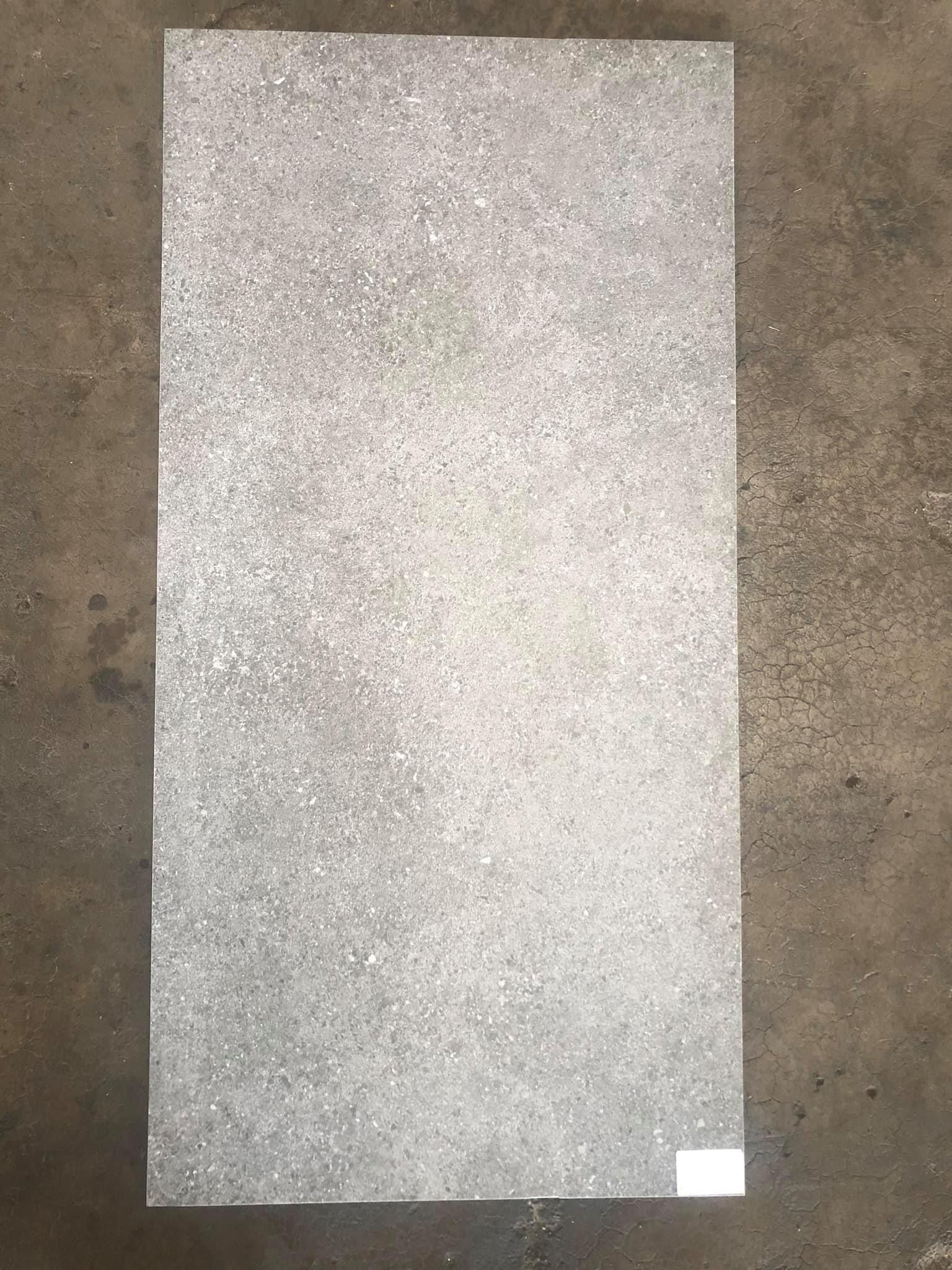 ROADSTONE SILVER MATE