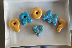 Prom donuts
