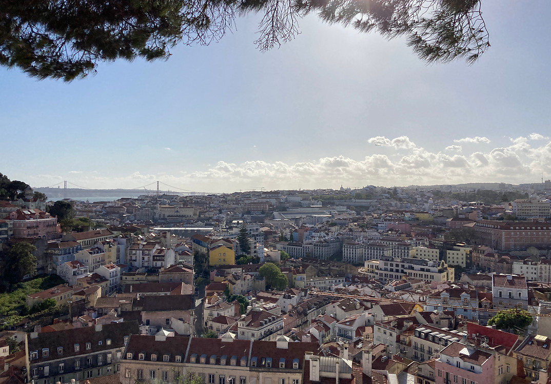 Blick auf Lissabon in Portugal am Sunset Point