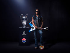 LENNY KRAVITZ PROTAGONIZARÁEL ESPECTÁCULO INAUGURAL DE LA FINAL DE LA UEFA CHAMPIONS LEAGUE PRESENTADO POR PEPSI®