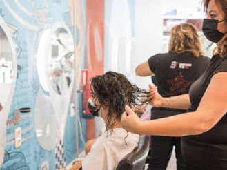 LA CAÍDA DEL CABELLO SE PUEDE PREVENIR CON UNA DIETA EQUILIBRADA Y UNA VIDA SANA