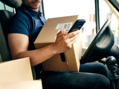 Cuidado con mensajes falsos sobre problemas en la entrega de paquetes o envíos