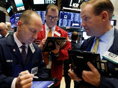 Bolsa de Nueva York opera con pérdidas de un punto