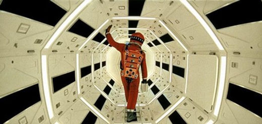 The Discovery spaceship makes us feel that we are in front of the space, 2001 A Space Odys