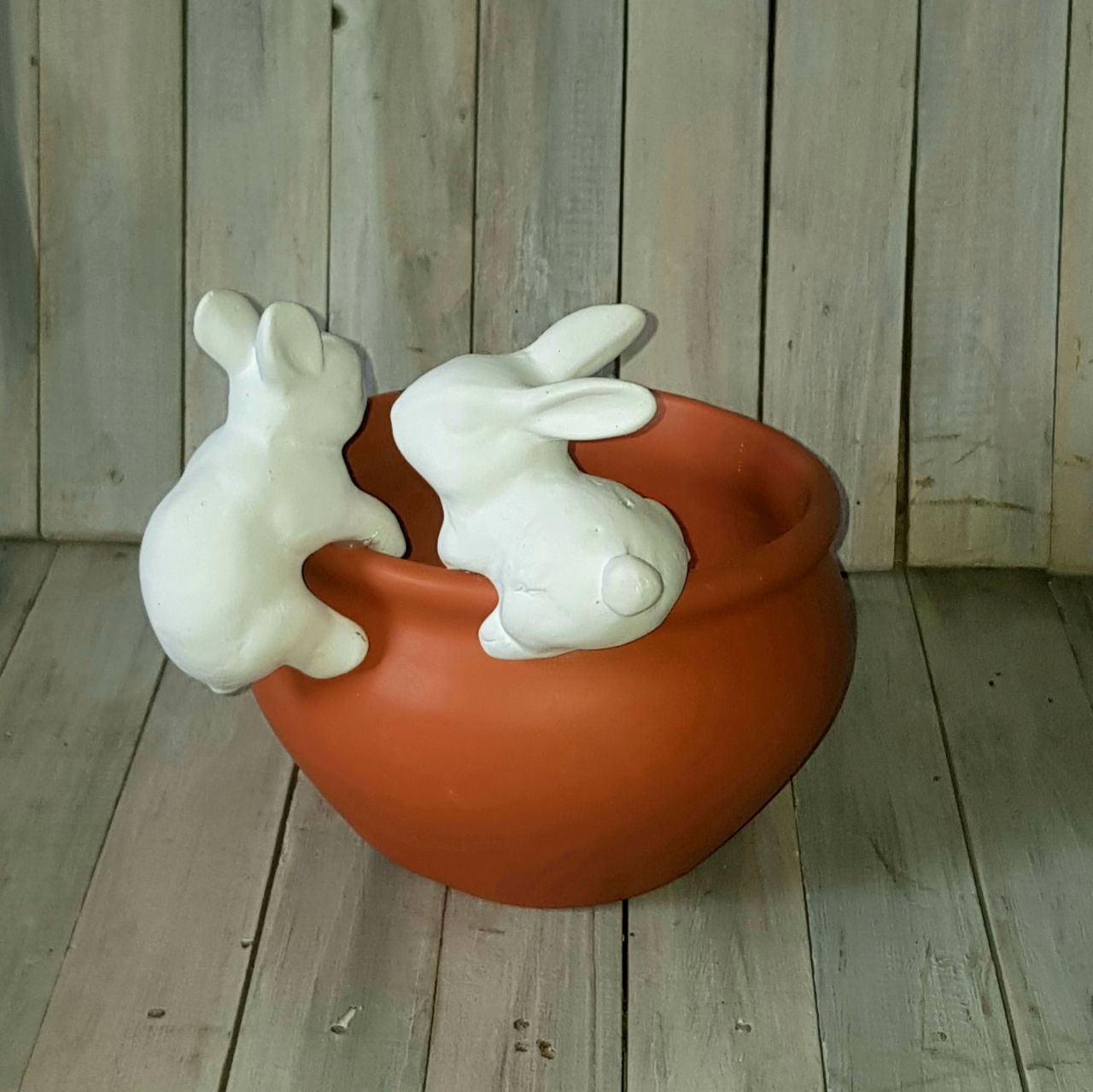 Round Pot with Hanging Bunnies