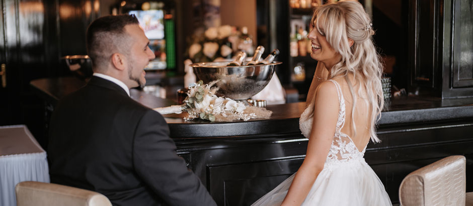 Nina & Kevin: Hochzeit im Hotel Van der Valk in Moers