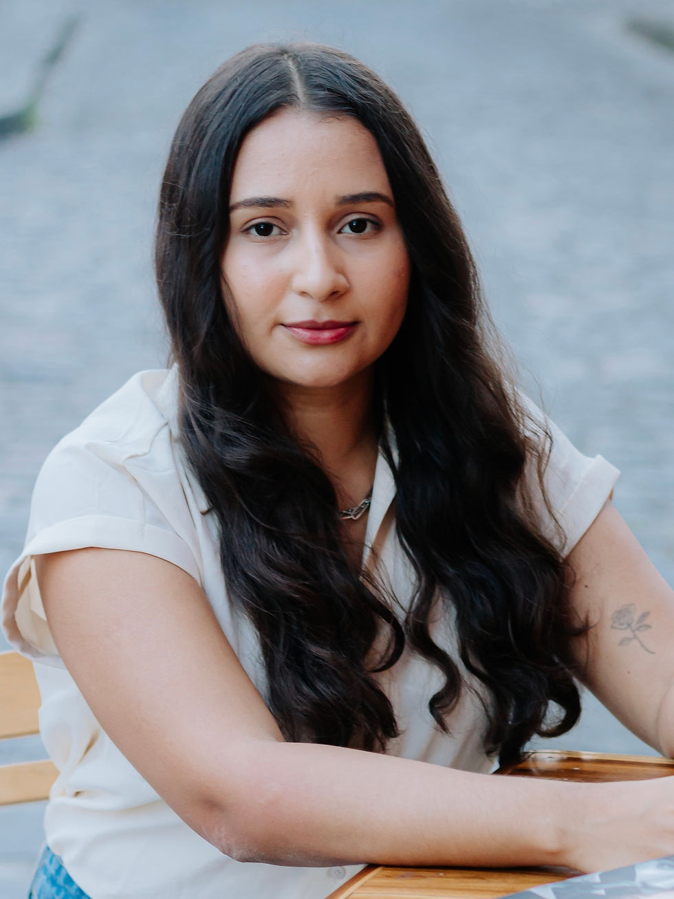 Liny Douglas, autora de “Um Grão de Maldade”. Foto: divulgação / Assessoria Liny Douglas