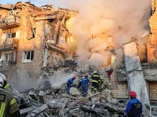 Rússia bombardeia Ucrânia às vésperas de negociações de paz