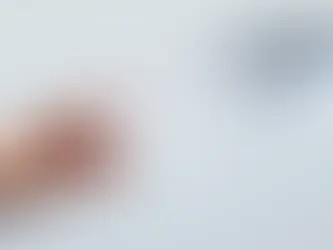 Ανθρώπινο και AI χέρι