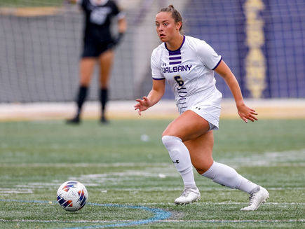 Great Danes Can’t Pull Off The Comeback Win, Siena Wins 2-1.