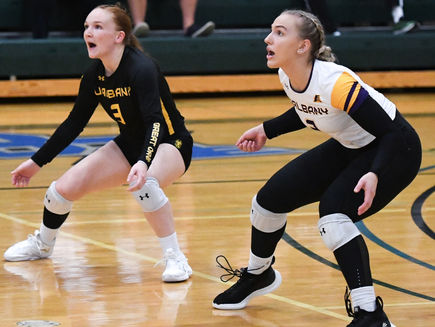Women’s Volleyball Loses Three in Penn State Classic