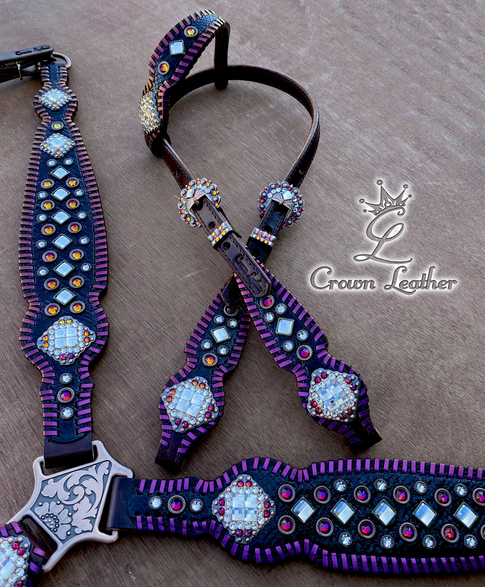 Crimson Color Shifting Whipstitch Tack Set