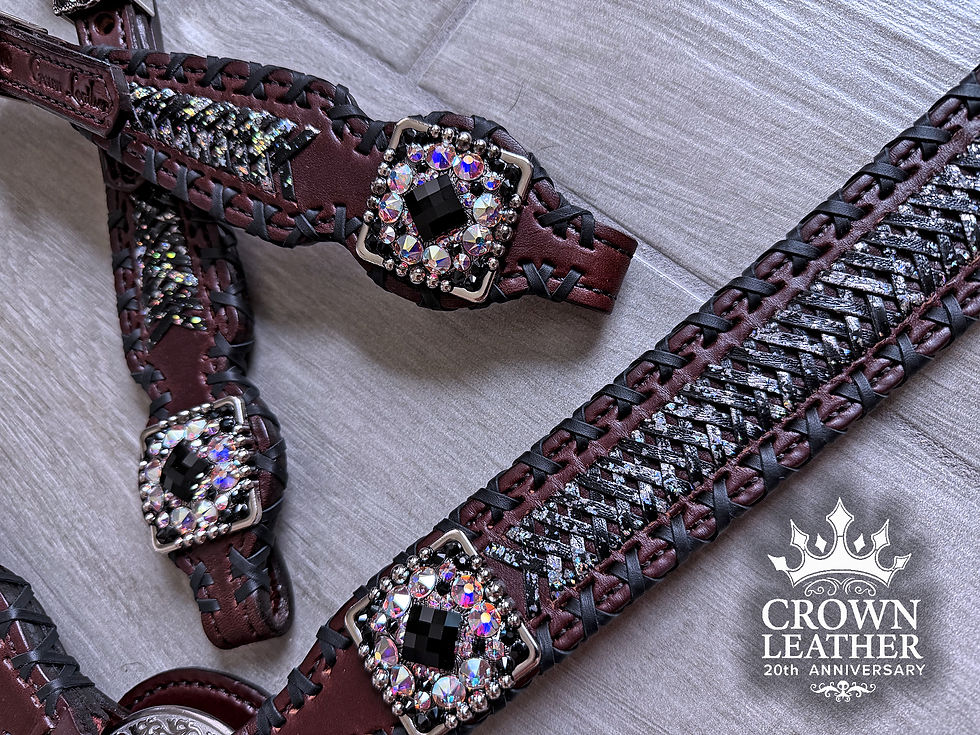 Thumbnail: Black Holographic Glitter Lace Crystal Tack Set