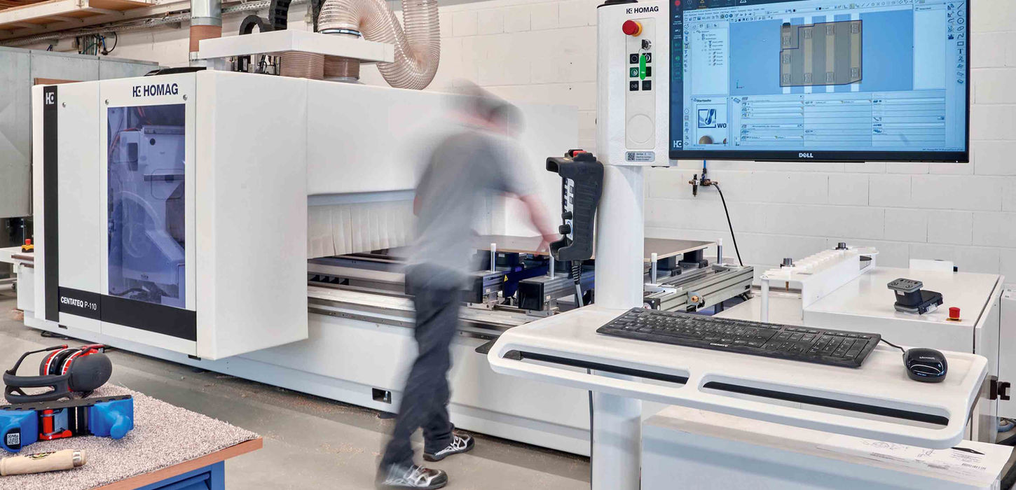 PhoeniX Individualbau, CNC gesteuerte Möbelproduktion